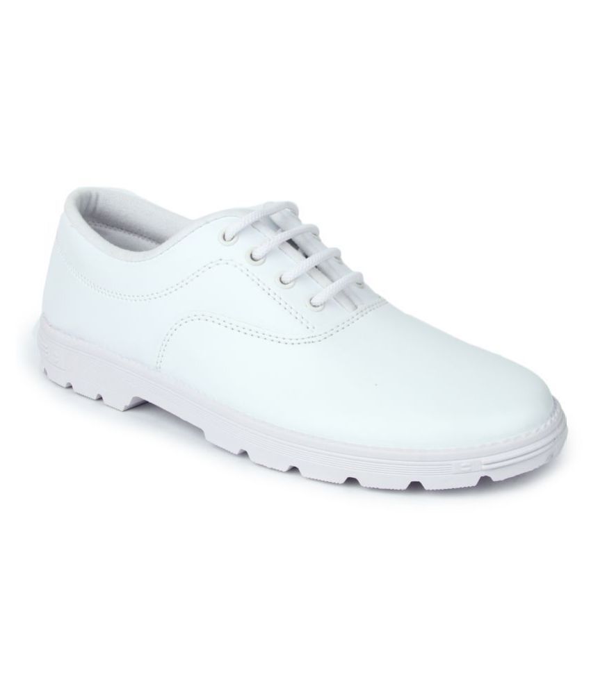     			Liberty Lifestyle White Casual Shoes