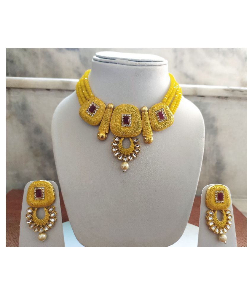 yellow collar necklace