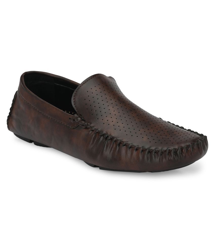     			Leeport - Brown Men's Slip on loafers