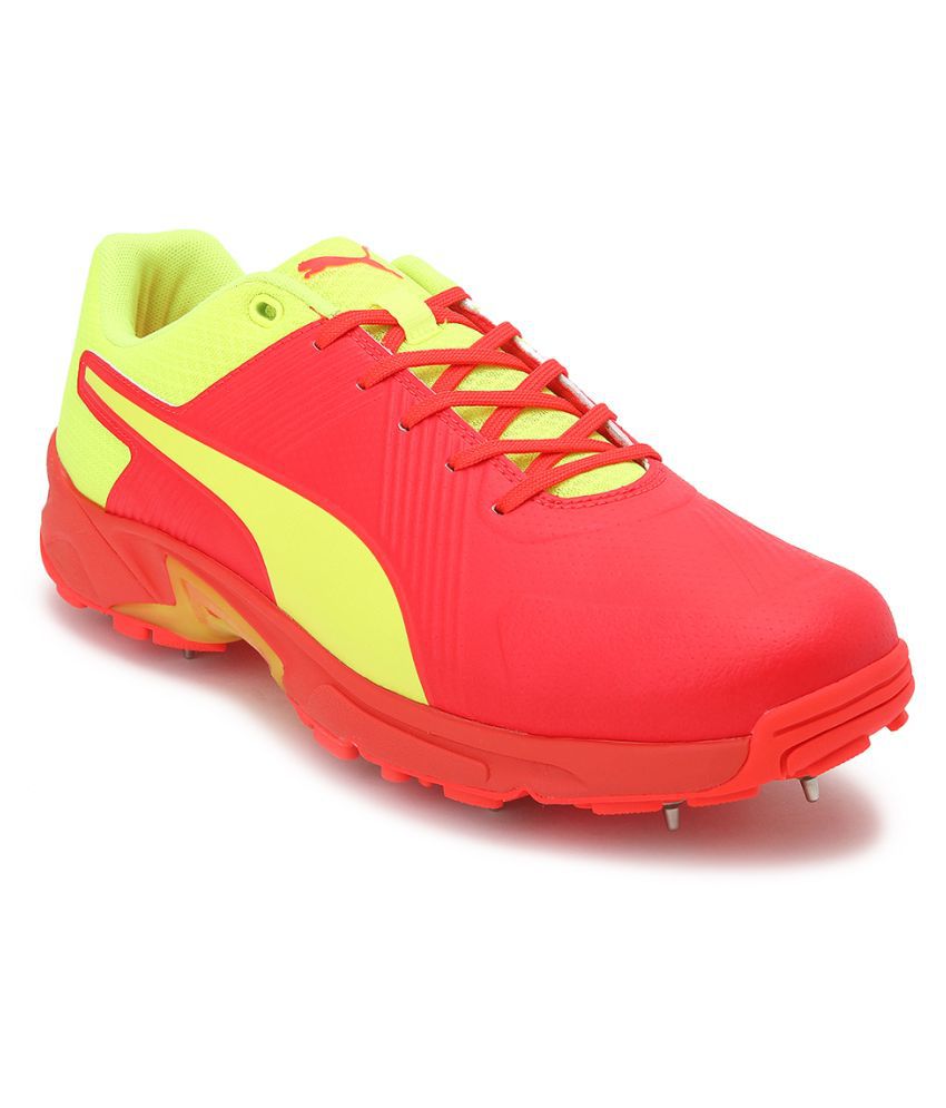 puma red cricket shoes