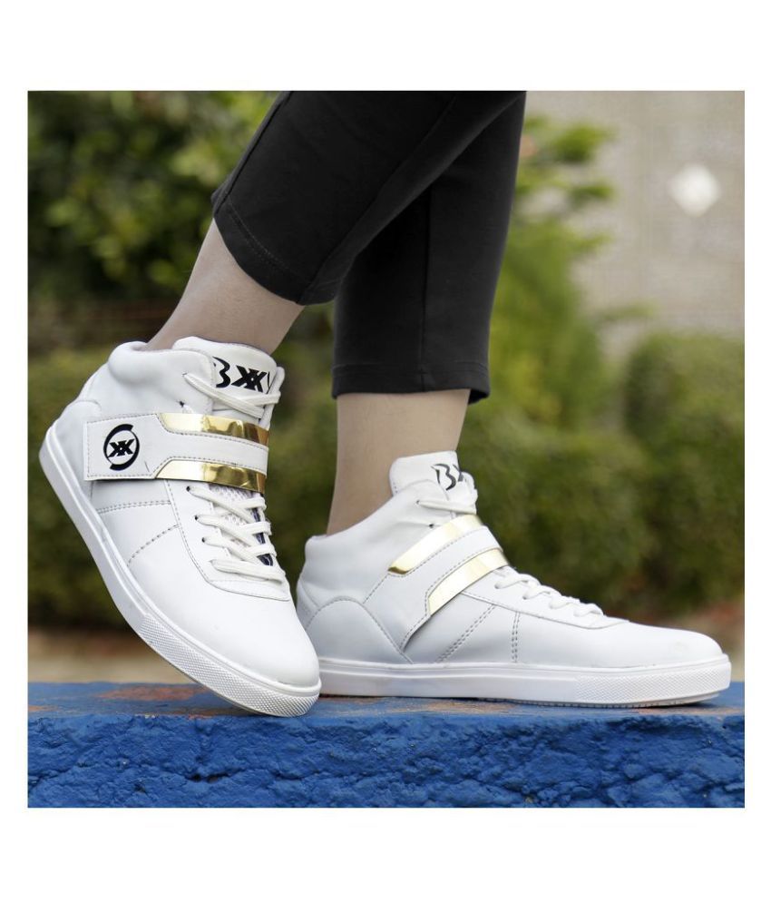     			YUVRATO BAXI White Casual Boot