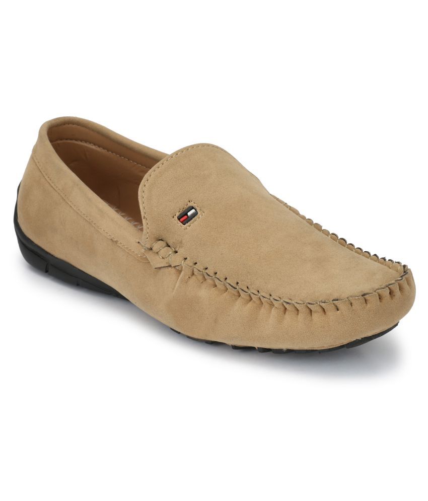 Buy Big Fox Beige Loafers Online at 