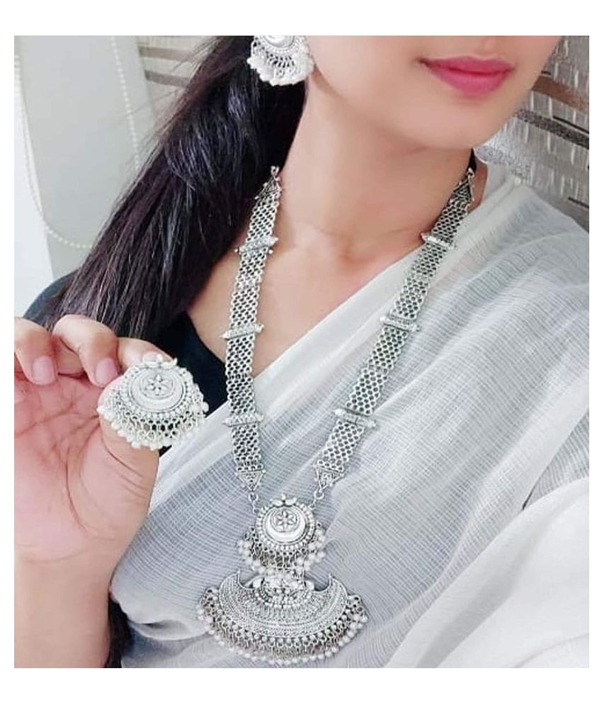 gemity Alloy Silver Designer Necklace 