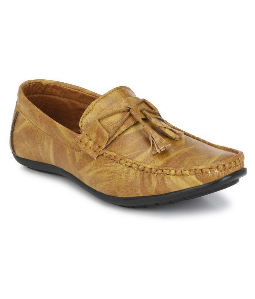 bucik beige loafers