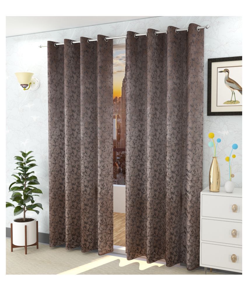    			LaVichitra - Beige Pack of 2 Velvet Window Curtain (4 ft X 5 ft)