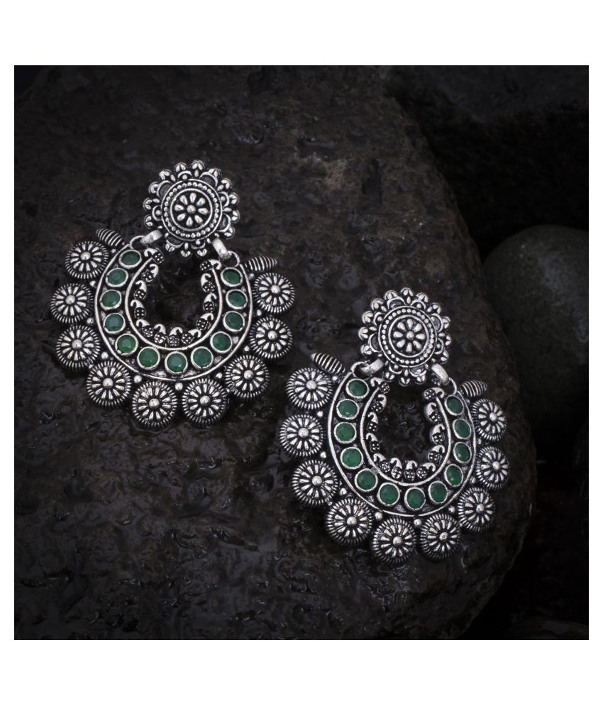     			Sukkhi Delicate Oxidised Floral Chandbaali Earring for Women