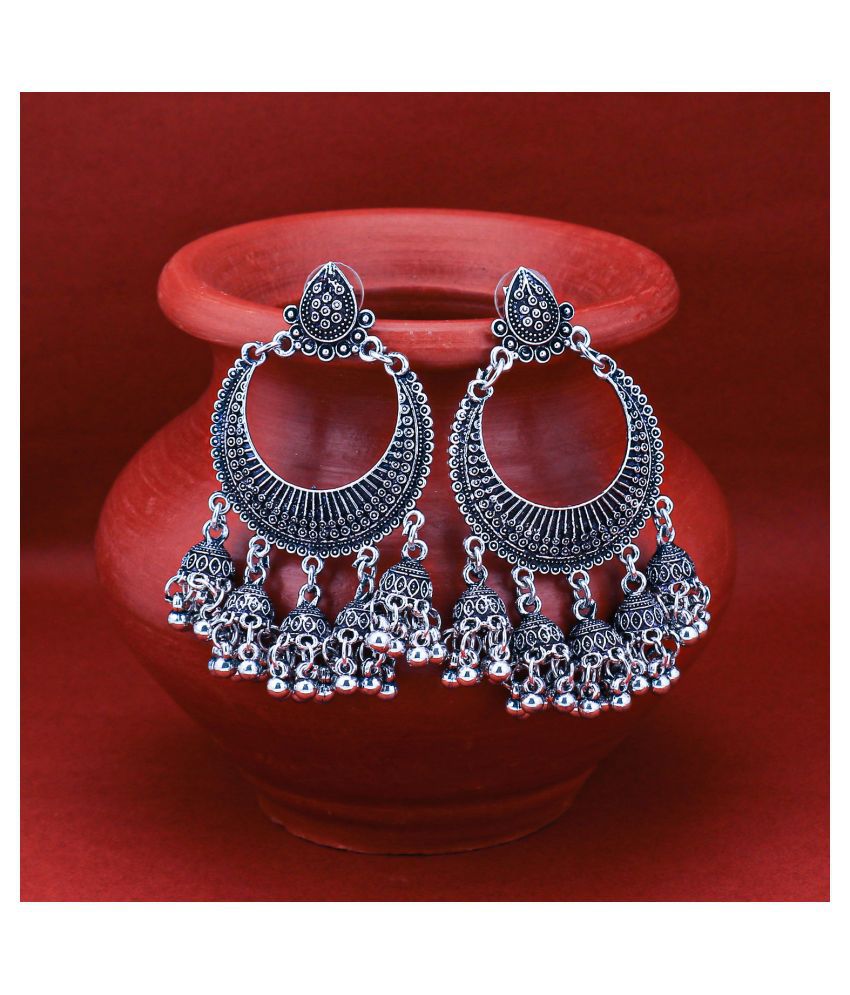     			Sukkhi Stunning Oxidised Chandelier Earring for Women