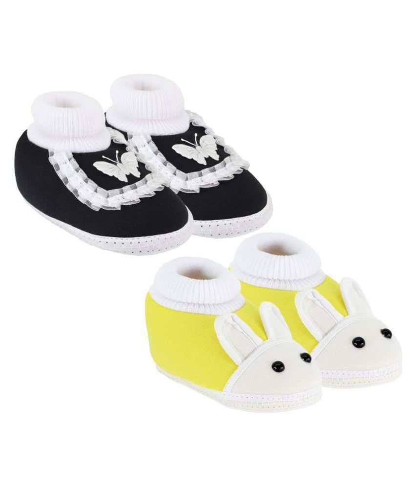     			Neska Moda Pack Of 2 Baby Boys & Girls Yellow And Black Cotton Booties For 0 To 12 Months