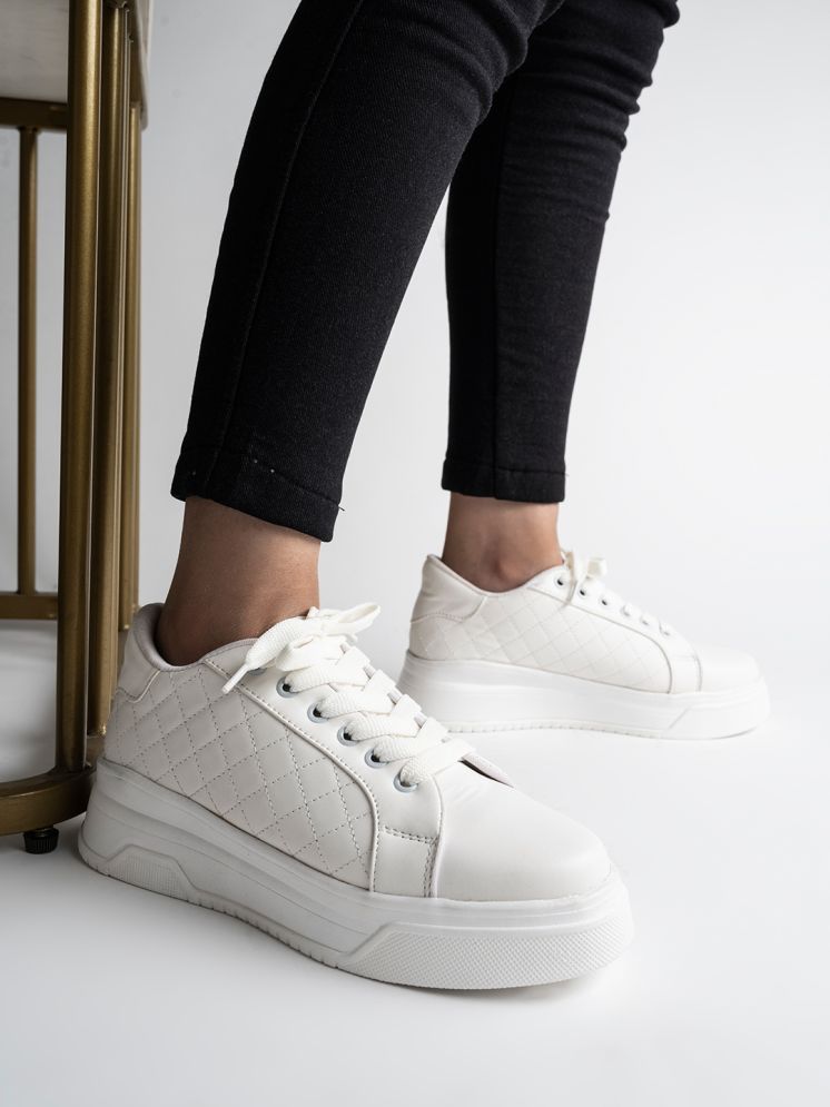     			Stylestry White Women's Sneakers