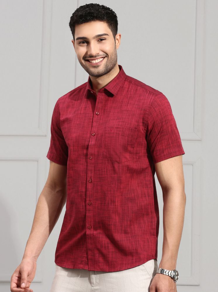     			Ramraj cotton Cotton Blend Regular Fit Solids Half Sleeves Men's Casual Shirt - Red ( Pack of 1 )