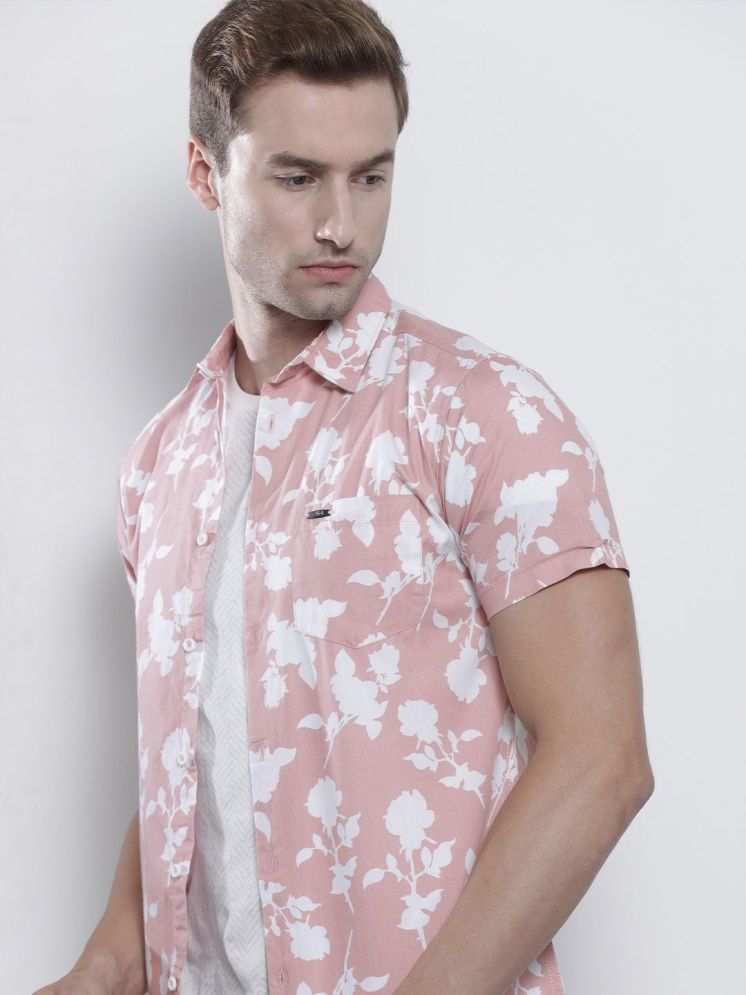     			The Indian Garage Co Men Peach-Coloured & White Floral Print Cotton Casual Shirt