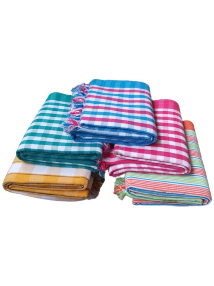     			KAKUMANU Pack of 5 Cotton Above 600 -GSM Bath Towel ( Multicolor )