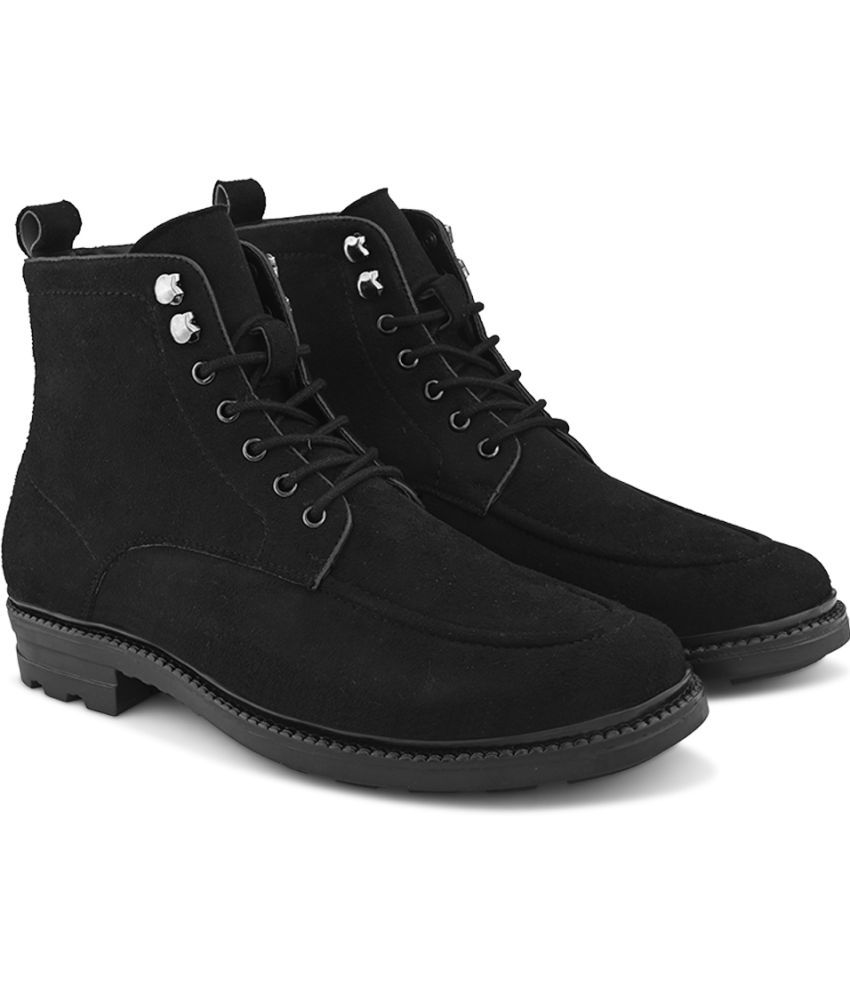     			Fentacia Black Men's Chukka Boots