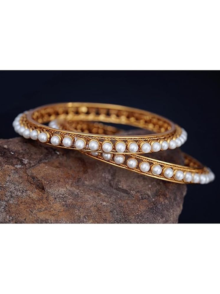     			JFL - Jewellery For Less Gold Bangle Set ( Pack of 1 )