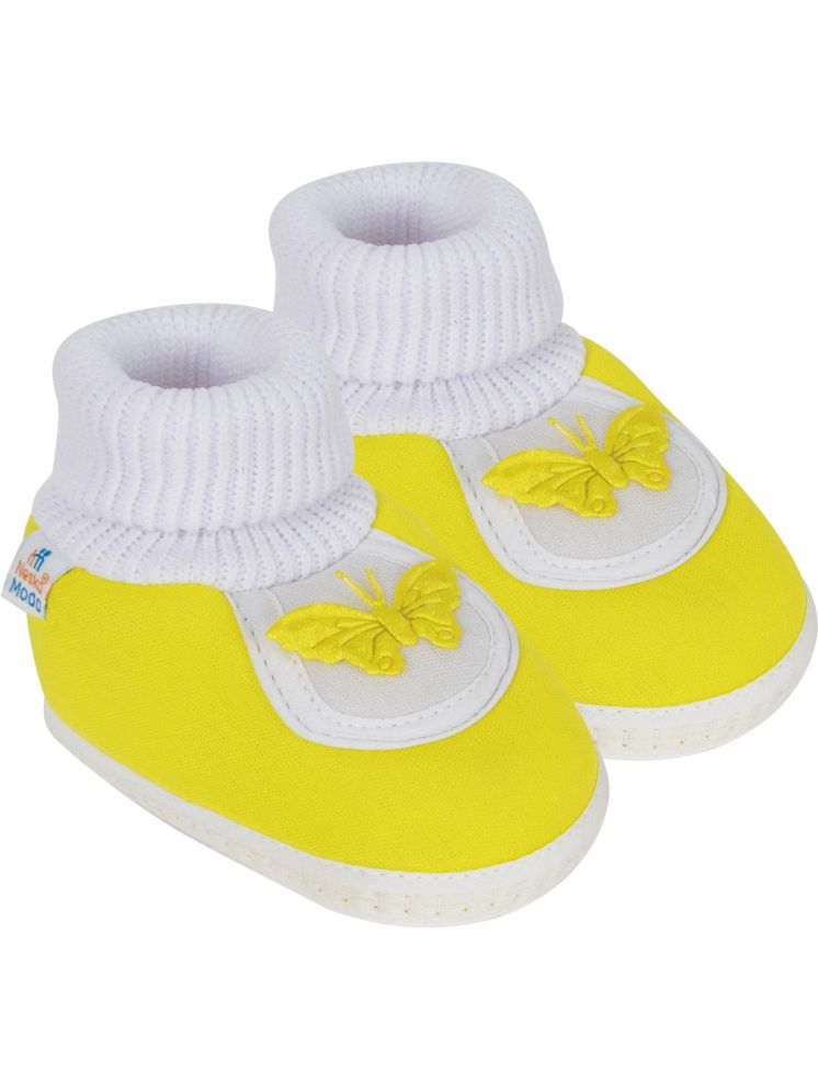     			Neska Moda - Yellow Booties For Baby Boy & Baby Girl 6-12 Months ( Pack of 1 )