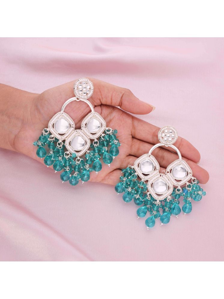     			Lyriss Green Jhumki Earrings ( Pack of 1 )