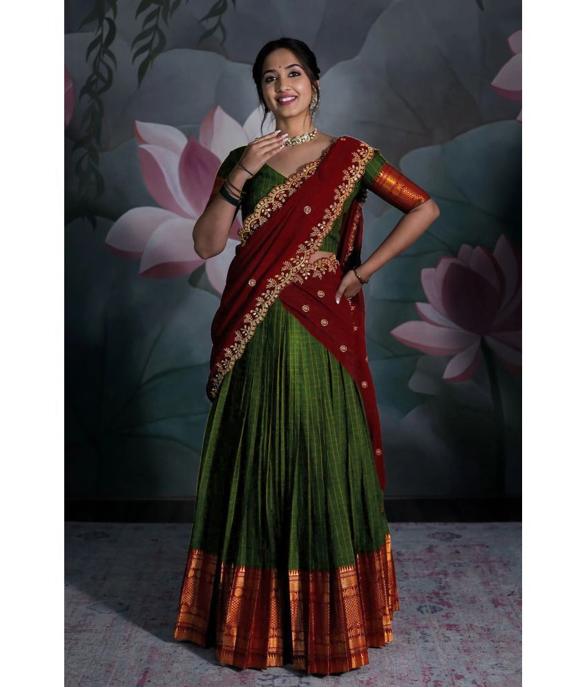     			Trijal Fab Green Jacquard Circular Semi Stitched Lehenga Single