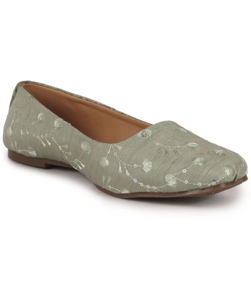     			Fausto Green Women's Slip On