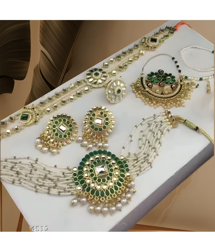     			Harsha Creation Green Alloy Necklace Set ( Pack of 1 )