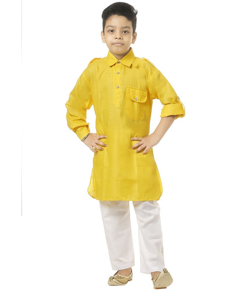     			hrr Boys Cotton Blend Solid - Pattern Kurta Pyjama Set ( Yellow , Pack of 1 )