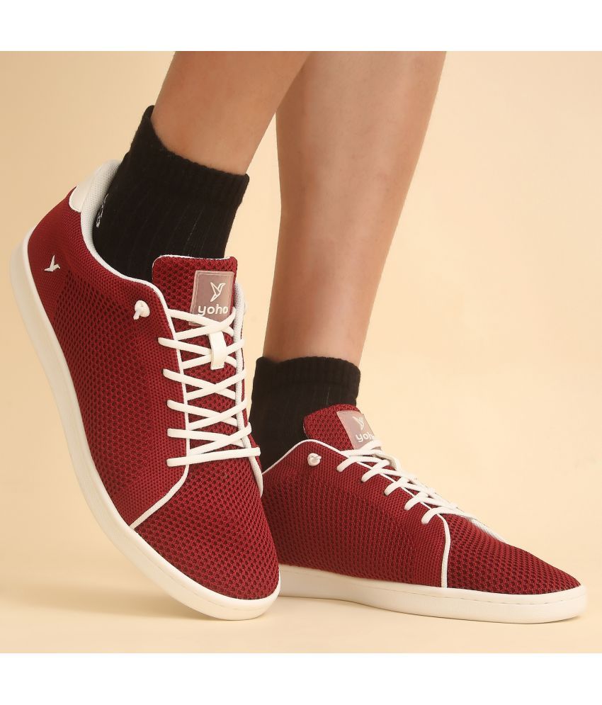     			Yoho Wind Maroon Men's Sneakers