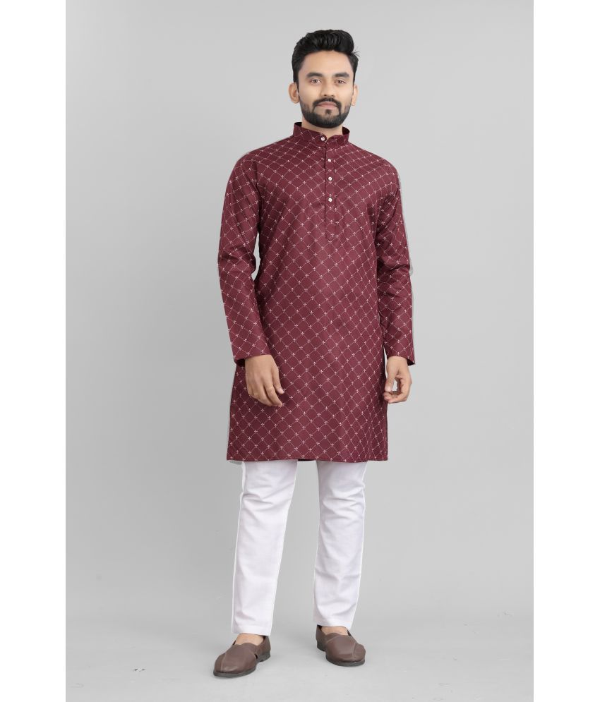     			Nofilter Maroon Cotton Blend Regular Fit Men's Kurta Pyjama Set ( Pack of 1 )