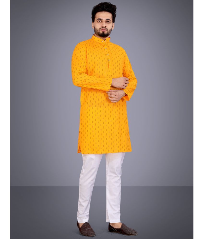     			Nofilter Yellow Cotton Blend Regular Fit Men's Kurta Pyjama Set ( Pack of 1 )