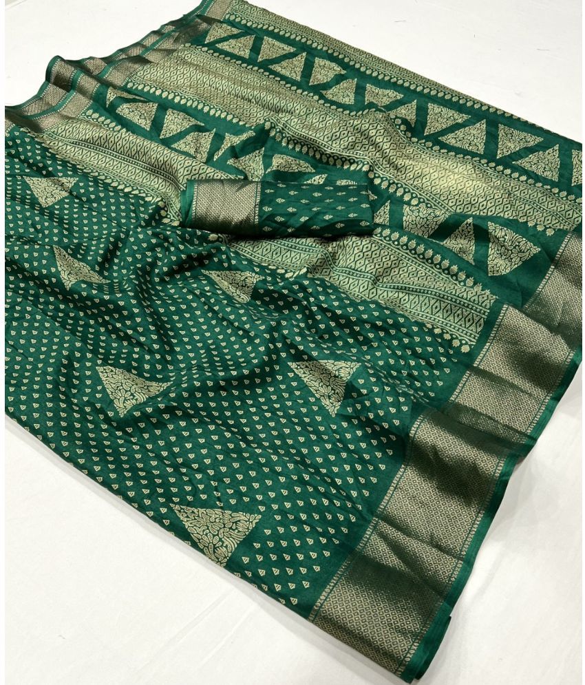     			KOMAL NX Pack of 1 Silk Blend Applique Saree With Blouse Piece ( Green )