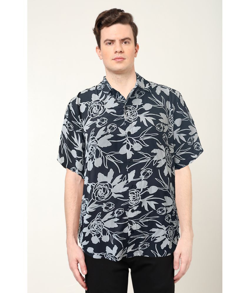     			Yash Gallery Polyester Regular Fit Printed Half Sleeves Men's Casual Shirt - Black ( Pack of 1 )