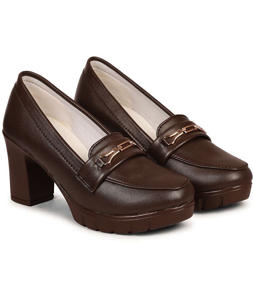     			Commander Shoes Brown Women's Pumps Heels