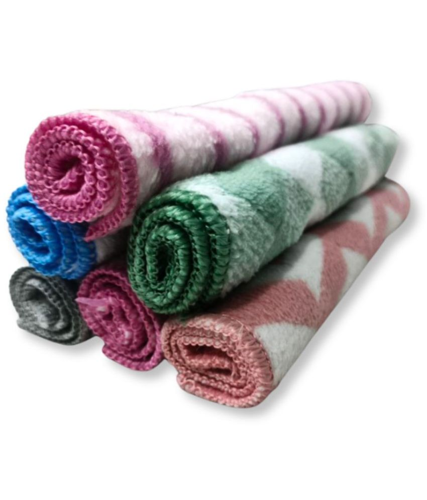     			Towel Quick Water Absorb Microfiber Cotton Washcloth (Random Designs & Color) (25 x 25CM) Pack of 6