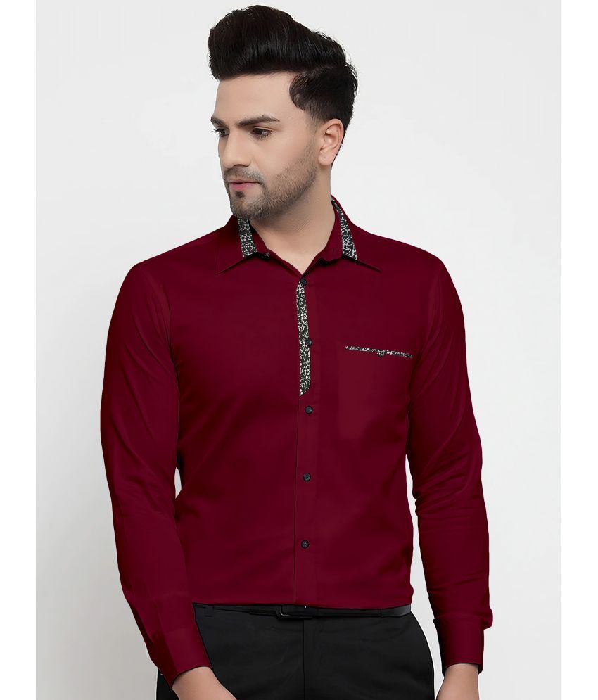     			WEBRIC Cotton Blend Regular Fit Full Sleeves Men's Formal Shirt - Maroon ( Pack of 1 )