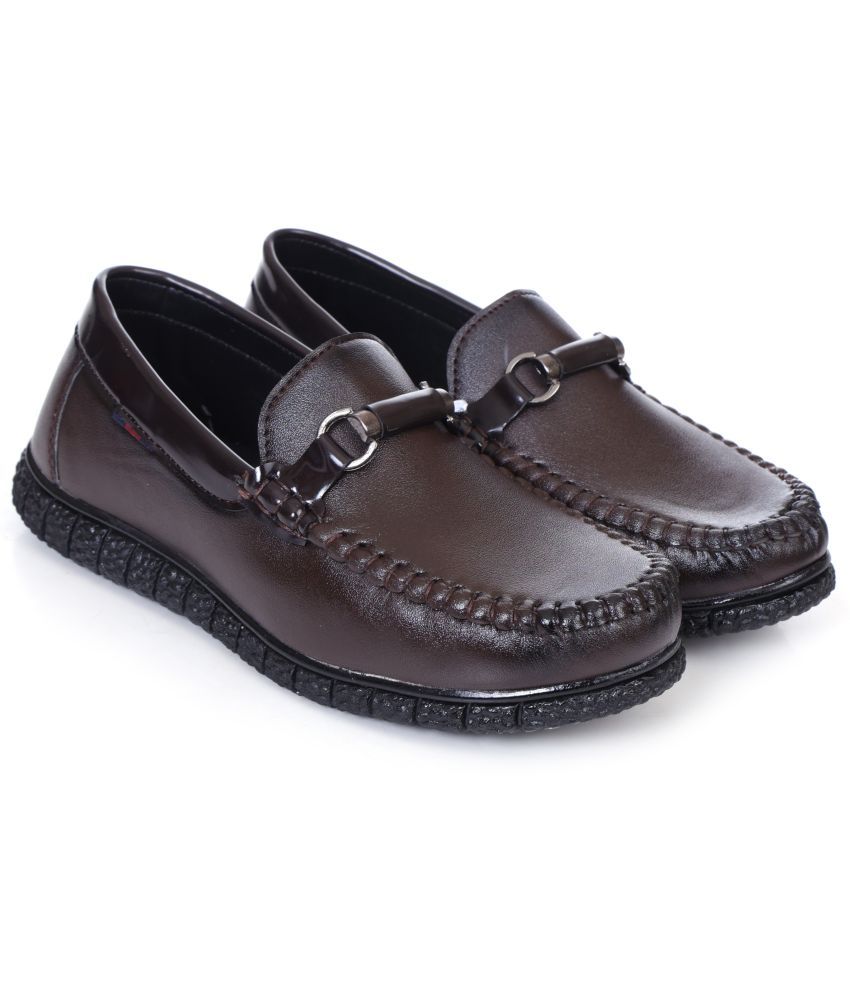     			ZOOMBIE - Brown Boy's Loafers ( 1 Pair )