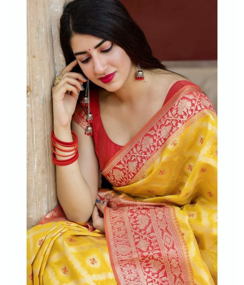     			Vividvibe Pack of 1 Kanjivaram Silk Self Design Saree With Blouse Piece ( Yellow )