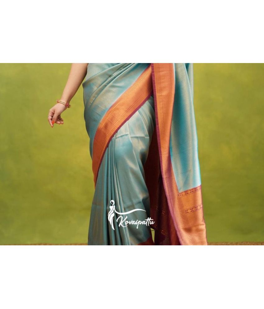     			Vividvibe Pack of 1 Kanjivaram Silk Self Design Saree With Blouse Piece ( Green )