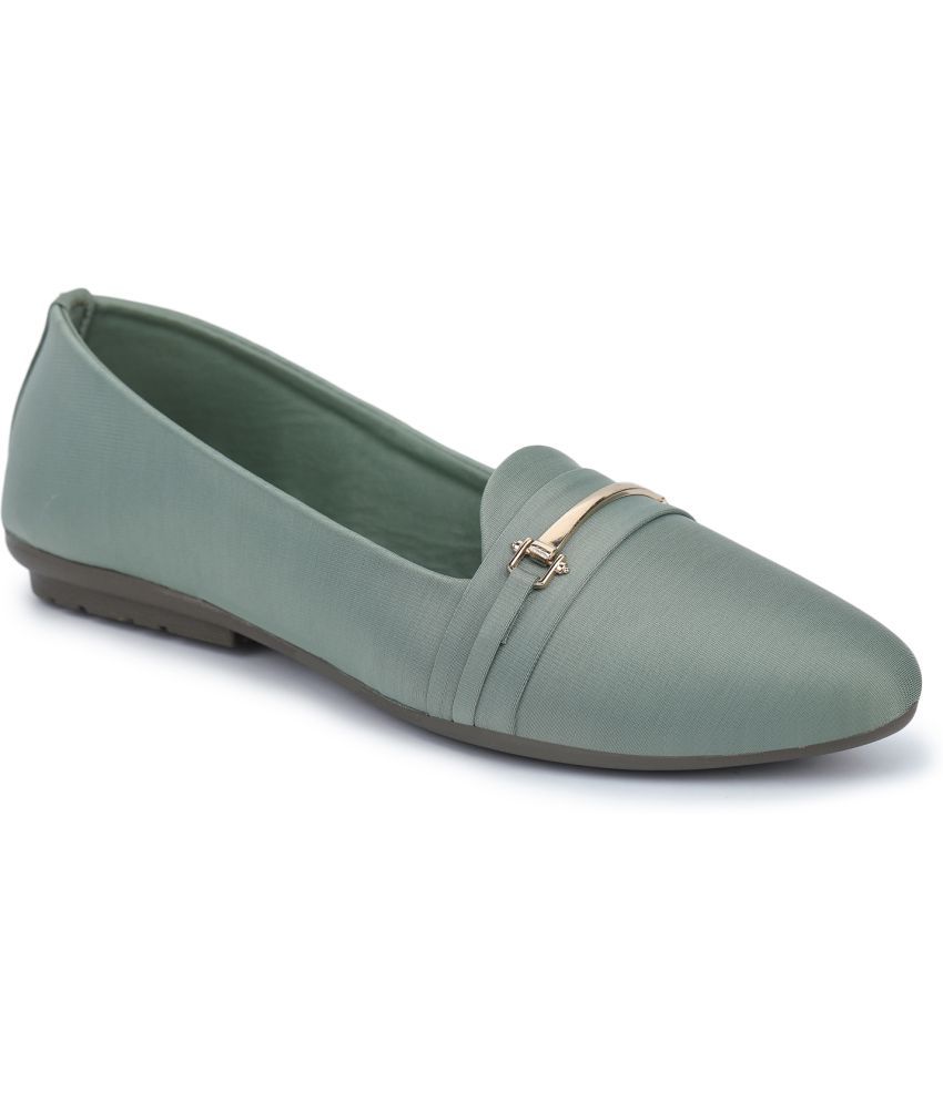     			Moonwalk Green Women's Casual Ballerinas