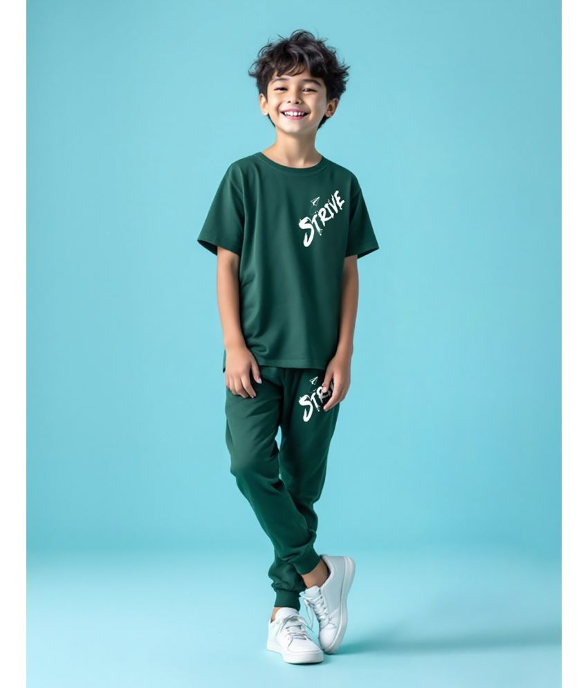     			Trampoline Pack of 1 Boys Cotton Blend T-Shirts & Pants Set ( Green )