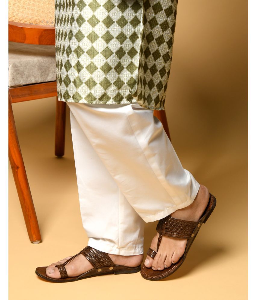     			STEPSOFT Brown Men's Kolhapuris