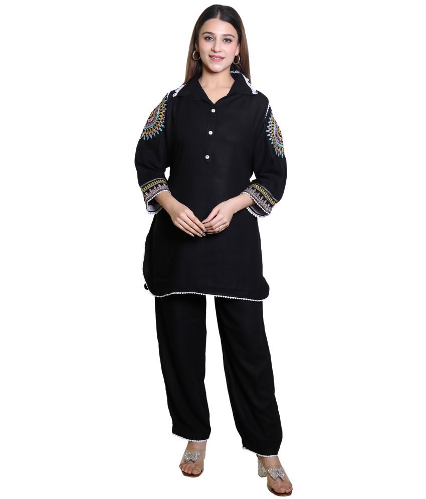     			HeteShe Cotton Embroidered Kurti With Pants Women's Stitched Salwar Suit - Black ( Pack of 1 )