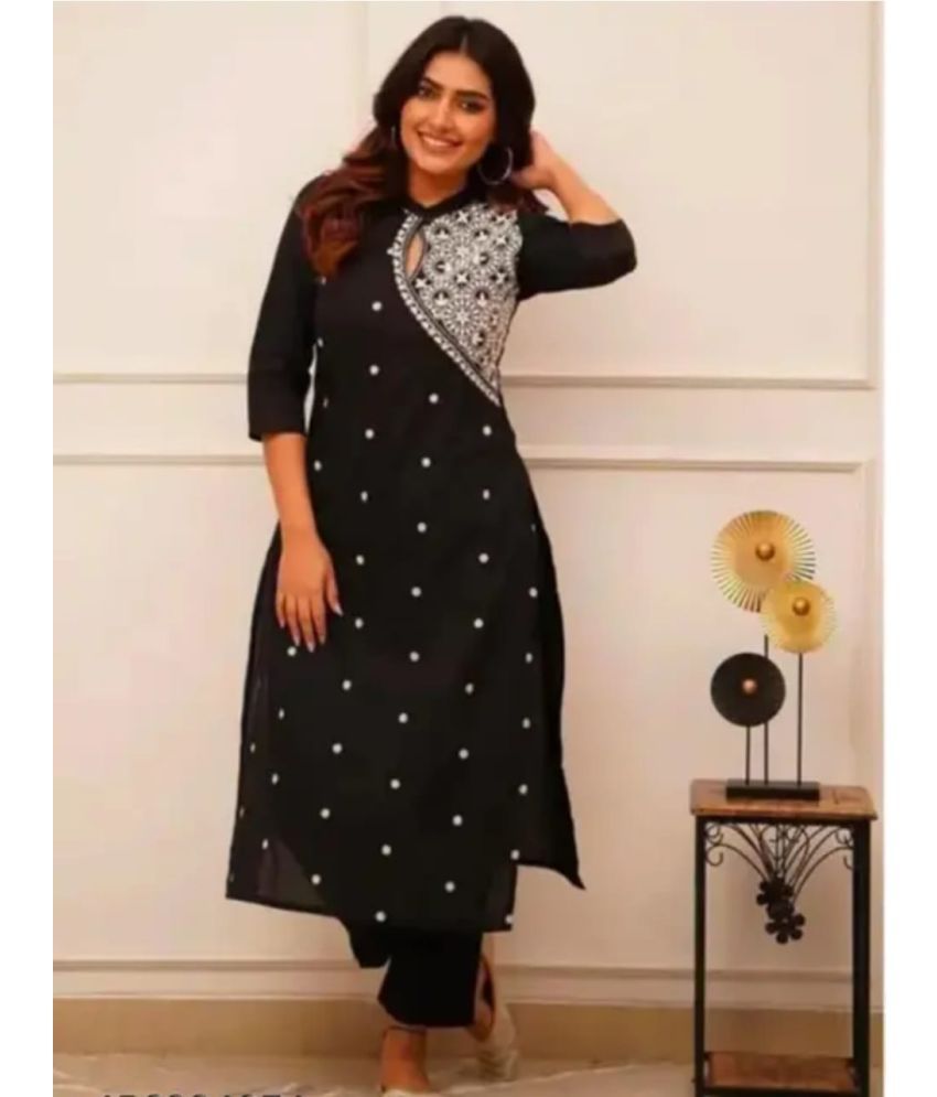     			Shree Jee Fashion Pack of 1 Rayon Embroidered Straight Women's Kurti - ( BLACK )