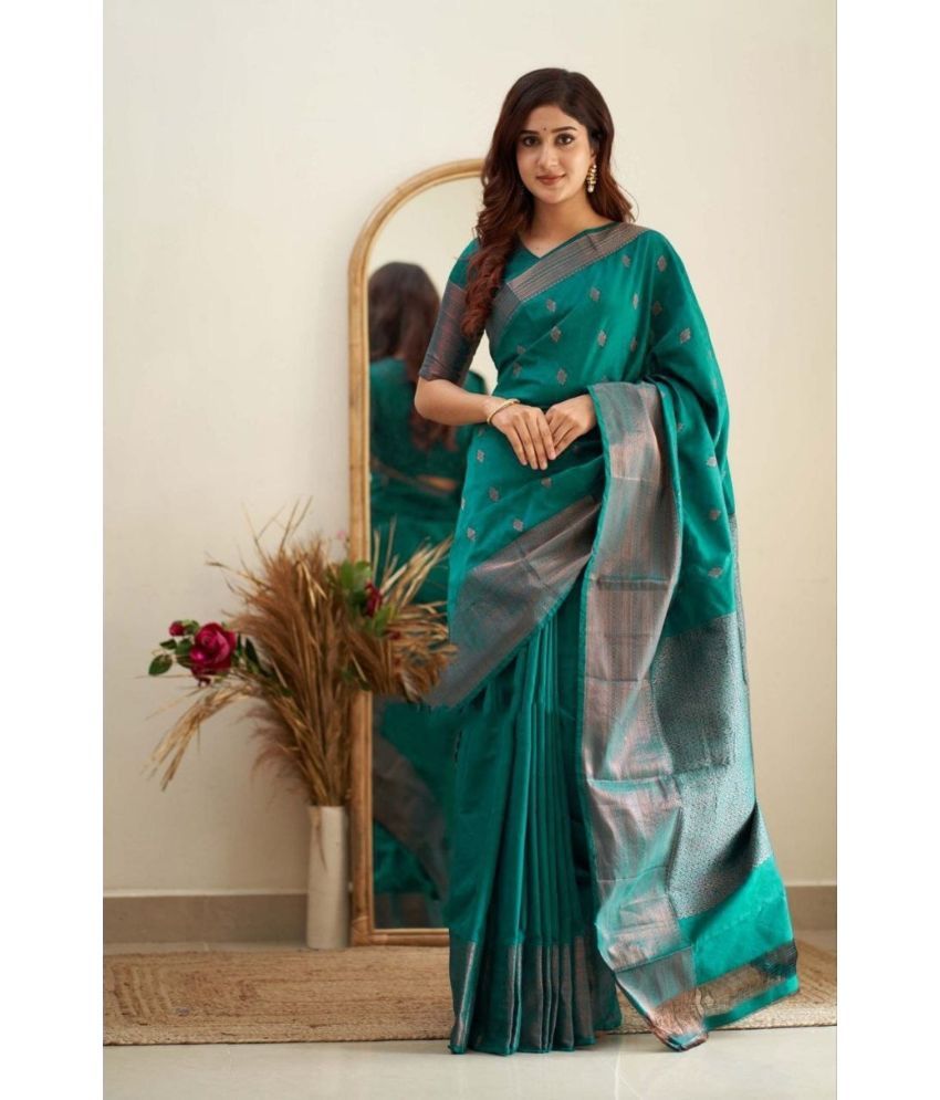     			Vastukala Silk Solid Saree With Blouse Piece ( Light Blue , Pack of 1 )