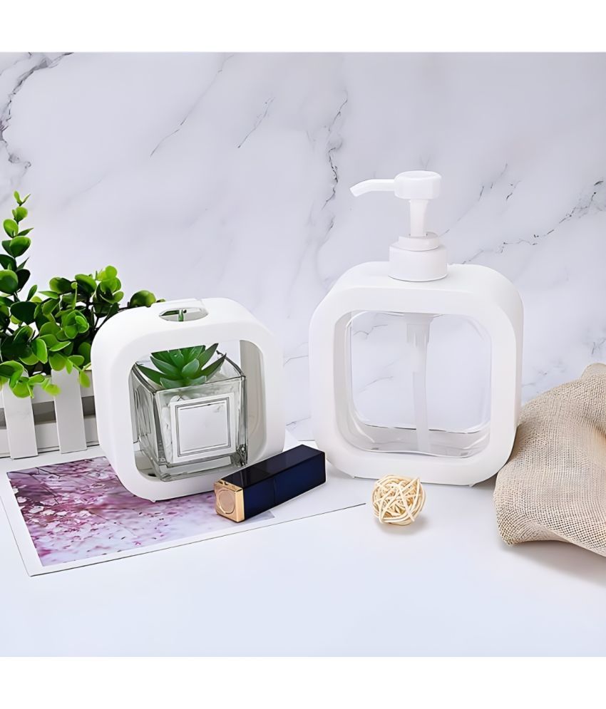     			SARVASHVA TRENDS - Soap Dispenser 17*10*5