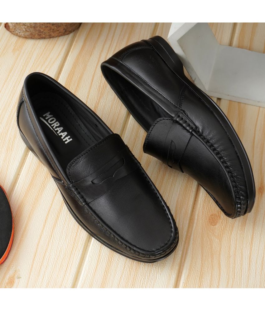     			MORAAH Black Men's Slip on