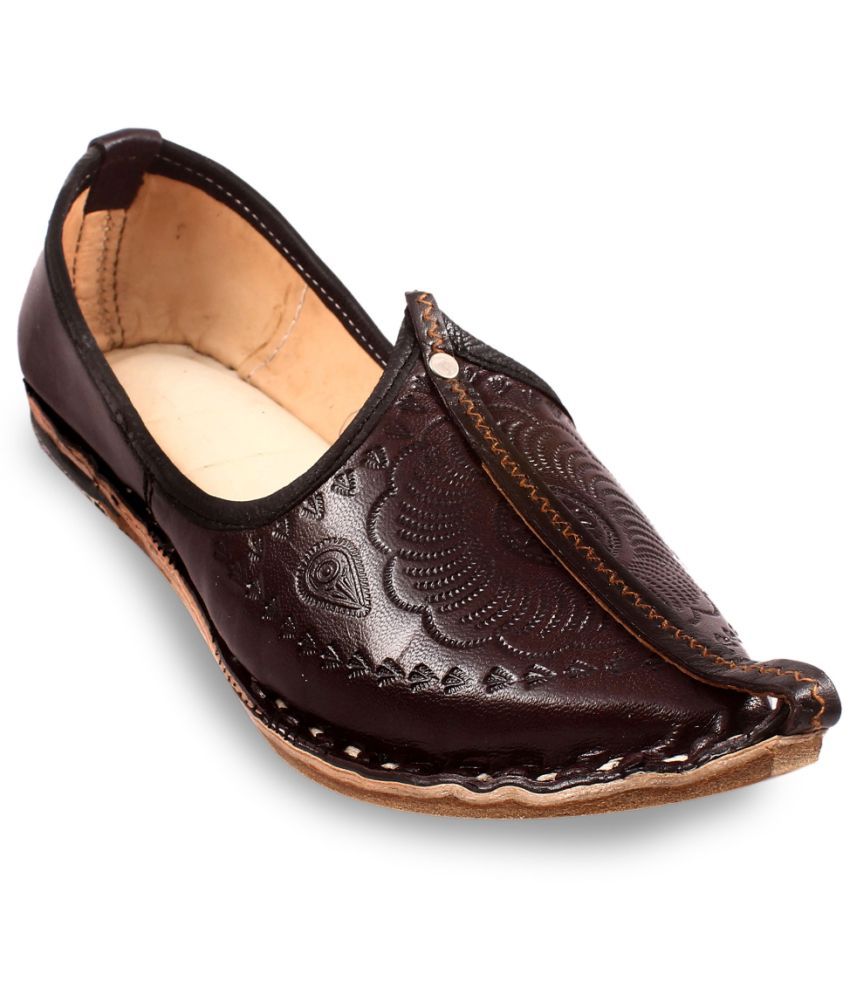     			rajeraj Brown Men's Jutti