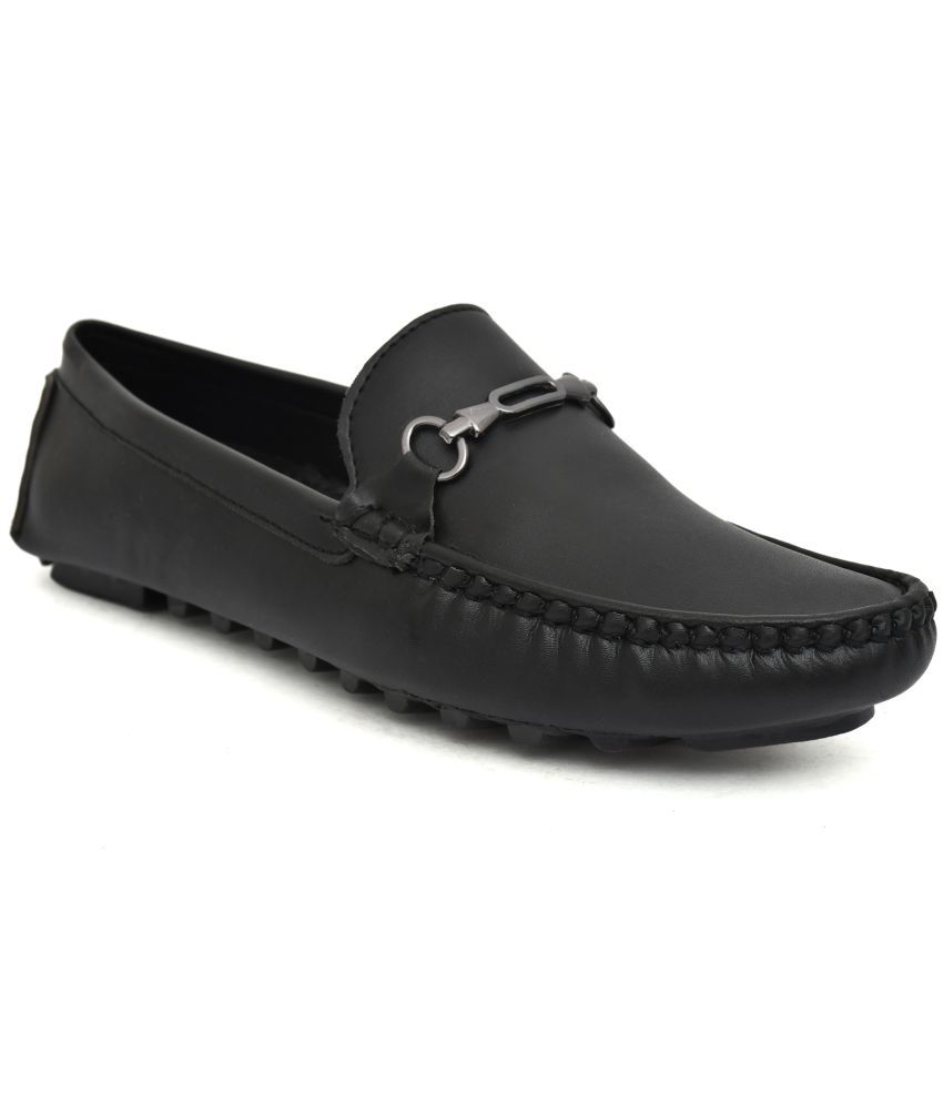     			Akiko Black Men's Slip on