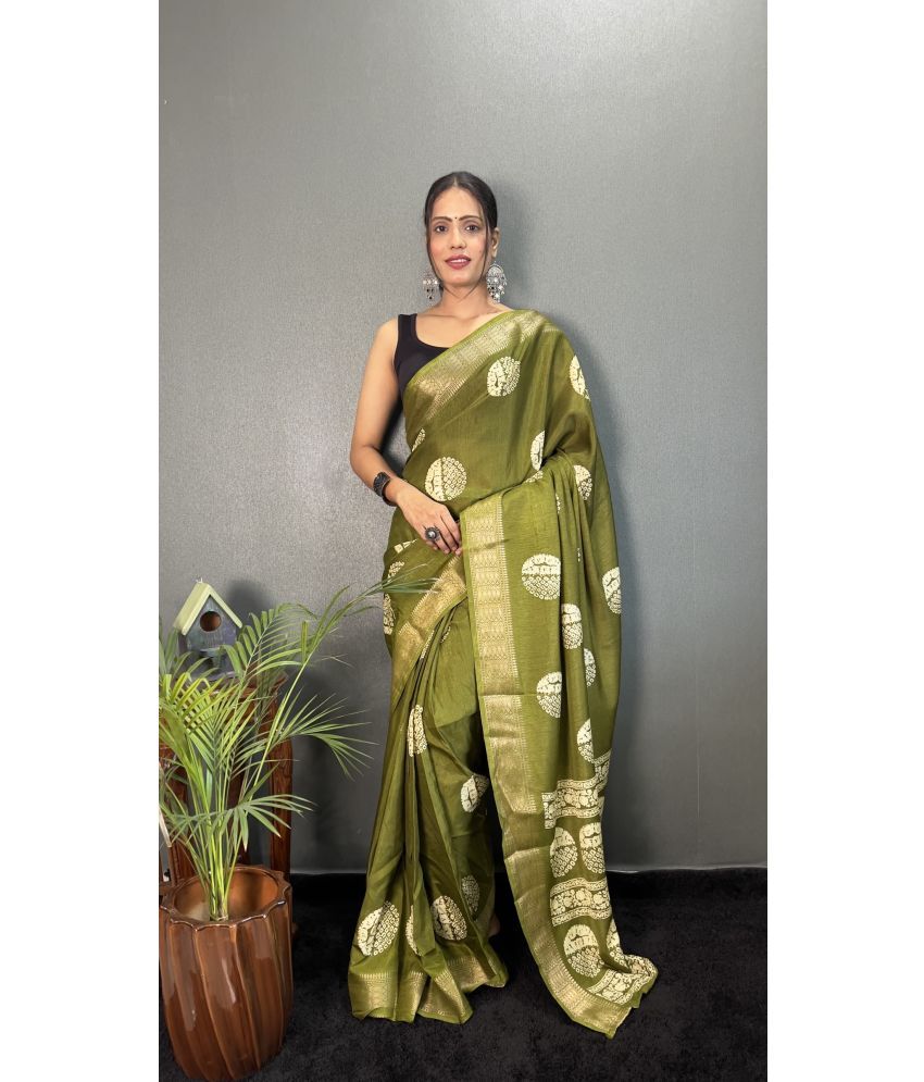     			Rangtulika Ethnics Cotton Solid Saree With Blouse Piece ( Green , Pack of 1 )