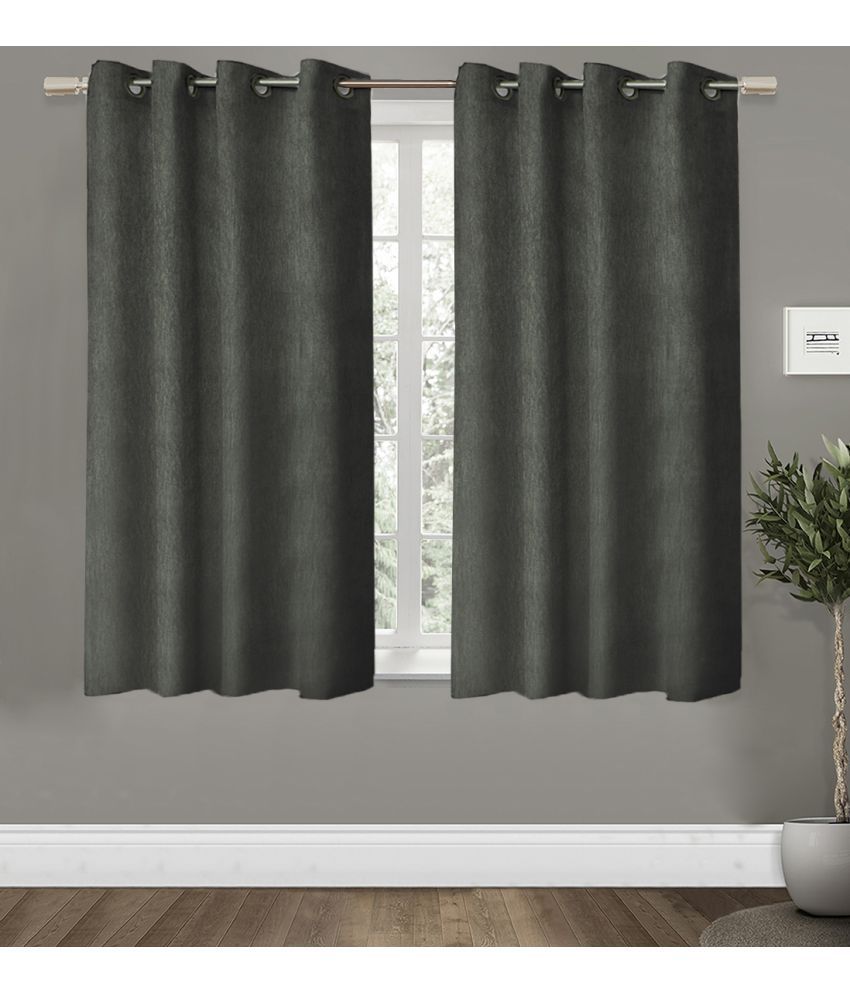     			HOMETALES Set of 2 Window Blackout Room Darkening Eyelet Polyester Grey Curtains ( 152 x 120 cm )