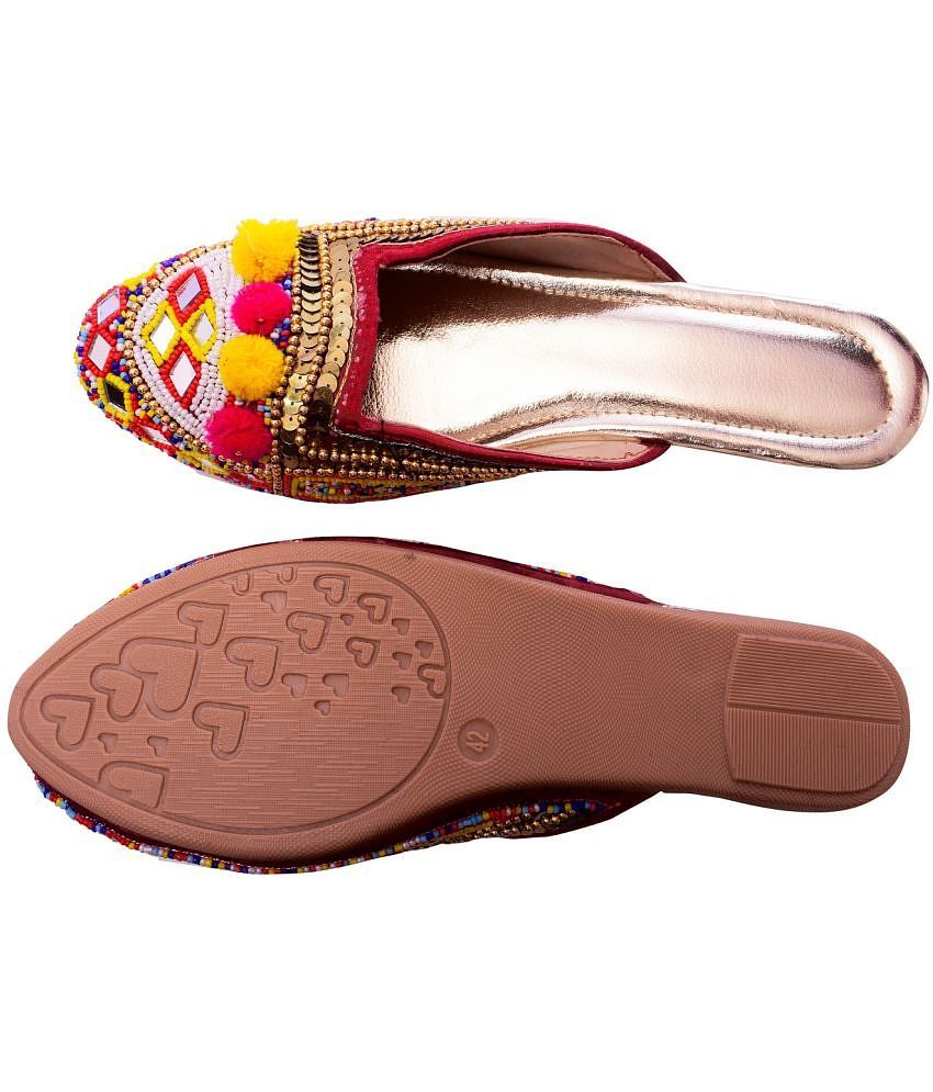 Affordable Men Anjaneya Creations Multi Color Ethnic Footwear - None 2025 at ShopCircuit | ONDC