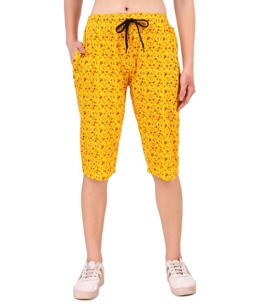     			Uzarus Yellow Cotton Blend Printed Capri - Single