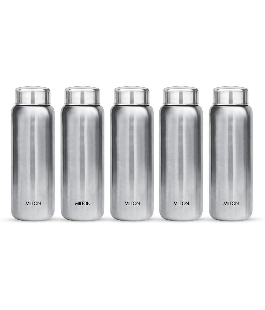     			Milton Aqua 750 Stainless Steel Water Bottle, Set of 5, 750 ml Each, Silver | 100% Leak Proof | Office Bottle | Gym Bottle | Home | Kitchen | Hiking | Treking Bottle | Travel Bottle